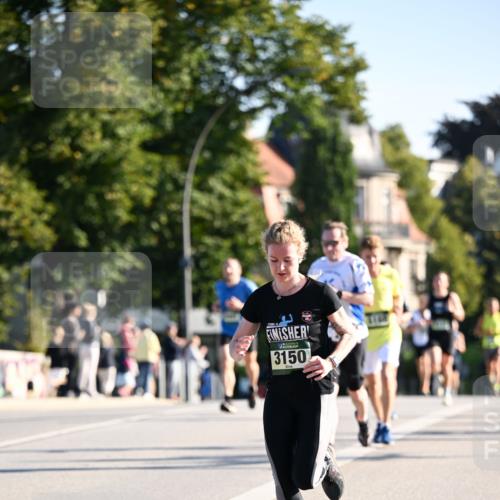 01.09.2024 - BARMER Alsterlauf Dr. Thomas Lammeyer http://msf.ph/oto/6893082 01.09.2024 09:26:35 Laufen 3150 meine-sportfotos.de