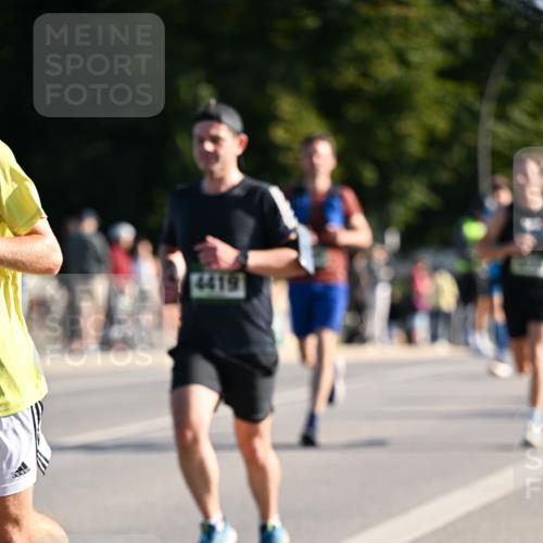 01.09.2024 - BARMER Alsterlauf Dr. Thomas Lammeyer http://msf.ph/oto/6893115 01.09.2024 09:26:40 Laufen 4419 meine-sportfotos.de