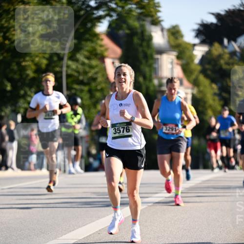 01.09.2024 - BARMER Alsterlauf Dr. Thomas Lammeyer http://msf.ph/oto/6893128 01.09.2024 09:26:42 Laufen 3576, 3291 meine-sportfotos.de