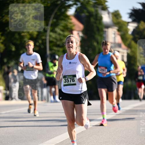 01.09.2024 - BARMER Alsterlauf Dr. Thomas Lammeyer http://msf.ph/oto/6893130 01.09.2024 09:26:43 Laufen 3576 meine-sportfotos.de