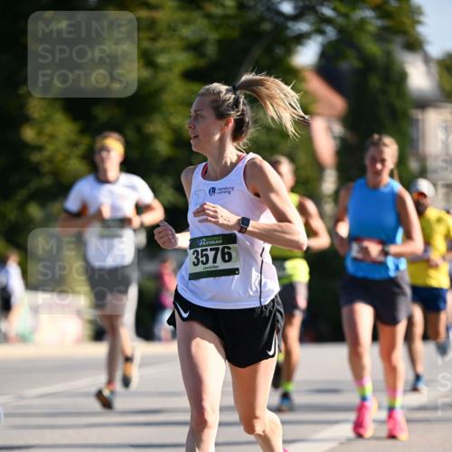 01.09.2024 - BARMER Alsterlauf Dr. Thomas Lammeyer http://msf.ph/oto/6893136 01.09.2024 09:26:43 Laufen 3576 meine-sportfotos.de