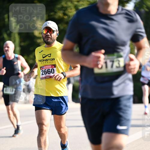 01.09.2024 - BARMER Alsterlauf Dr. Thomas Lammeyer http://msf.ph/oto/6893156 01.09.2024 09:26:46 Laufen 5, 2660, 6173 meine-sportfotos.de