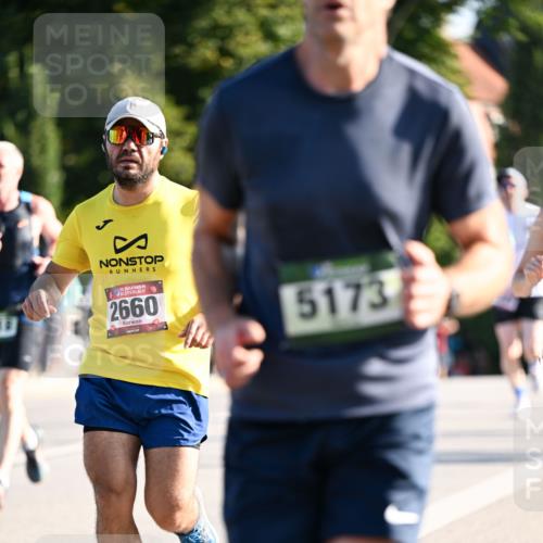 01.09.2024 - BARMER Alsterlauf Dr. Thomas Lammeyer http://msf.ph/oto/6893157 01.09.2024 09:26:47 Laufen 35, 2660, 5173 meine-sportfotos.de