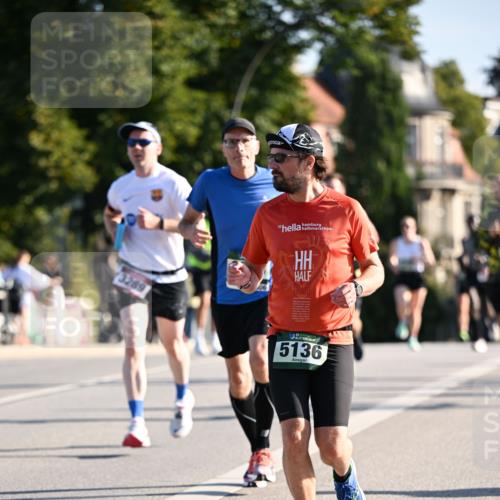 01.09.2024 - BARMER Alsterlauf Dr. Thomas Lammeyer http://msf.ph/oto/6893175 01.09.2024 09:26:49 Laufen 3289, 5136 meine-sportfotos.de