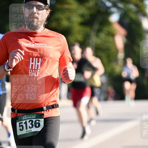 01.09.2024 - BARMER Alsterlauf Dr. Thomas Lammeyer http://msf.ph/oto/6893186 01.09.2024 09:26:51 Laufen 35, 5136 meine-sportfotos.de