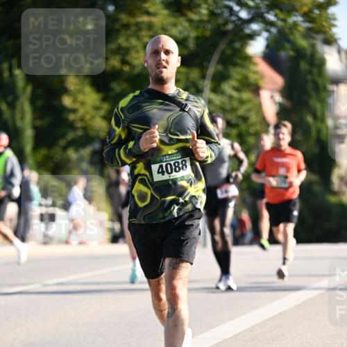 01.09.2024 - BARMER Alsterlauf Dr. Thomas Lammeyer http://msf.ph/oto/6893205 01.09.2024 09:26:54 Laufen 5, 4088 meine-sportfotos.de