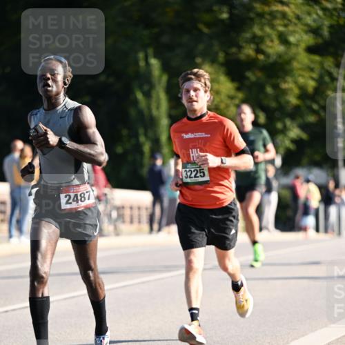 01.09.2024 - BARMER Alsterlauf Dr. Thomas Lammeyer http://msf.ph/oto/6893224 01.09.2024 09:26:56 Laufen 35, 2487, 3225 meine-sportfotos.de