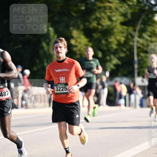 01.09.2024 - BARMER Alsterlauf Dr. Thomas Lammeyer http://msf.ph/oto/6893225 01.09.2024 09:26:56 Laufen 487, 3225 meine-sportfotos.de