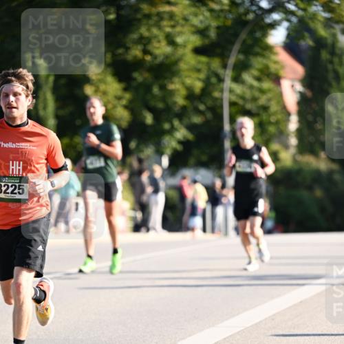 01.09.2024 - BARMER Alsterlauf Dr. Thomas Lammeyer http://msf.ph/oto/6893227 01.09.2024 09:26:57 Laufen 3225 meine-sportfotos.de