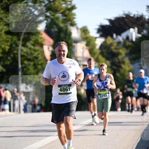 01.09.2024 - BARMER Alsterlauf Dr. Thomas Lammeyer http://msf.ph/oto/6893240 01.09.2024 09:26:59 Laufen 4861, 8295, 8 meine-sportfotos.de