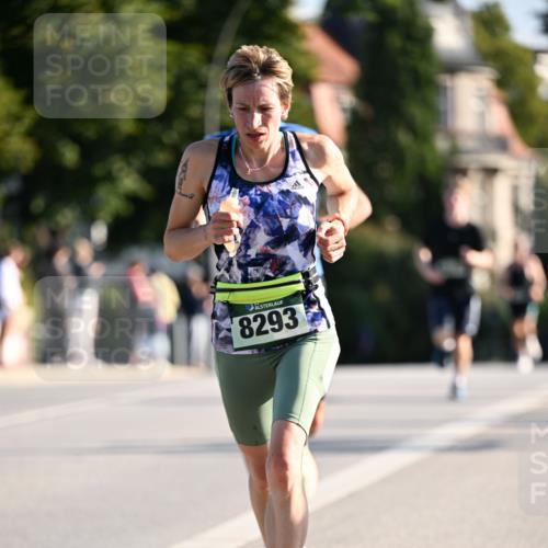 01.09.2024 - BARMER Alsterlauf Dr. Thomas Lammeyer http://msf.ph/oto/6893258 01.09.2024 09:27:01 Laufen 8293 meine-sportfotos.de