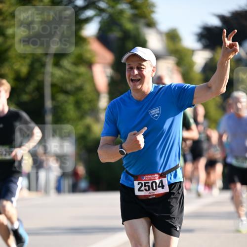 01.09.2024 - BARMER Alsterlauf Dr. Thomas Lammeyer http://msf.ph/oto/6893275 01.09.2024 09:27:05 Laufen 35, 2504 meine-sportfotos.de