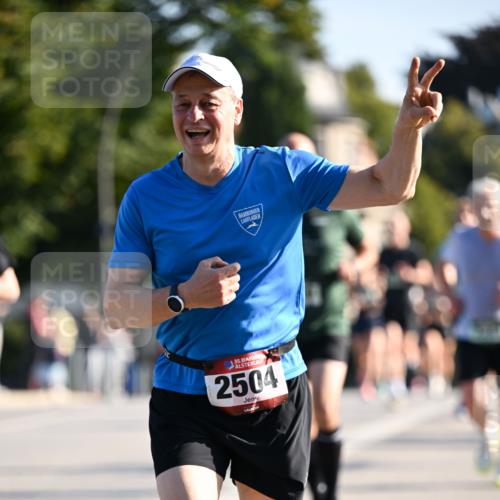 01.09.2024 - BARMER Alsterlauf Dr. Thomas Lammeyer http://msf.ph/oto/6893278 01.09.2024 09:27:05 Laufen 35, 2504 meine-sportfotos.de