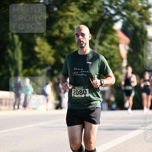 01.09.2024 - BARMER Alsterlauf Dr. Thomas Lammeyer http://msf.ph/oto/6893287 01.09.2024 09:27:07 Laufen 35, 5, 2080 meine-sportfotos.de