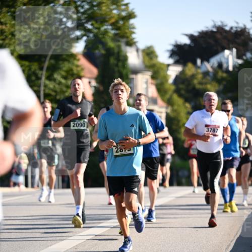 01.09.2024 - BARMER Alsterlauf Dr. Thomas Lammeyer http://msf.ph/oto/6893295 01.09.2024 09:27:09 Laufen 2090, 283, 3787 meine-sportfotos.de