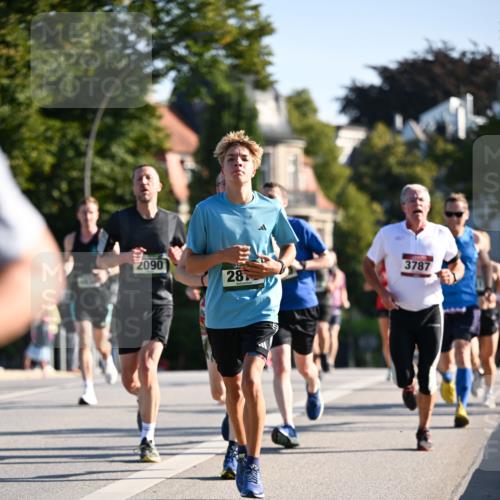 01.09.2024 - BARMER Alsterlauf Dr. Thomas Lammeyer http://msf.ph/oto/6893296 01.09.2024 09:27:09 Laufen 2090, 28, 3787 meine-sportfotos.de
