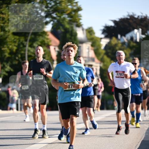 01.09.2024 - BARMER Alsterlauf Dr. Thomas Lammeyer http://msf.ph/oto/6893297 01.09.2024 09:27:09 Laufen 2090, 87, 3787 meine-sportfotos.de