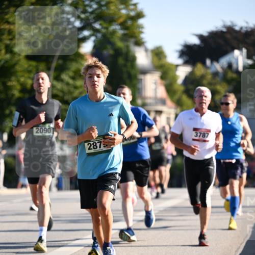 01.09.2024 - BARMER Alsterlauf Dr. Thomas Lammeyer http://msf.ph/oto/6893302 01.09.2024 09:27:10 Laufen 2090, 287, 3787 meine-sportfotos.de