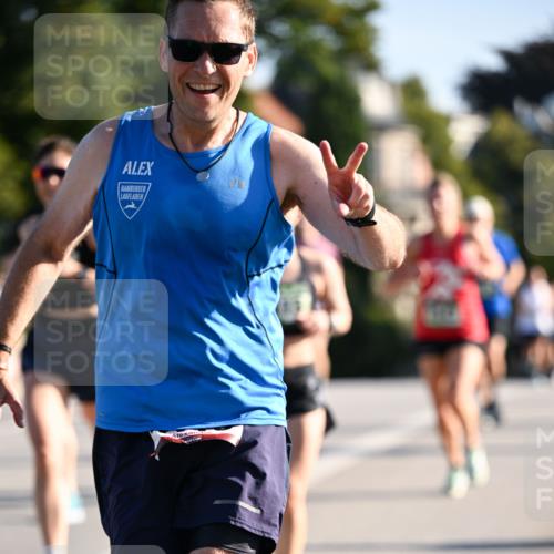 01.09.2024 - BARMER Alsterlauf Dr. Thomas Lammeyer http://msf.ph/oto/6893325 01.09.2024 09:27:13 Laufen  meine-sportfotos.de