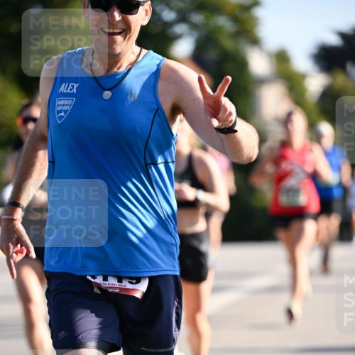 01.09.2024 - BARMER Alsterlauf Dr. Thomas Lammeyer http://msf.ph/oto/6893326 01.09.2024 09:27:13 Laufen  meine-sportfotos.de