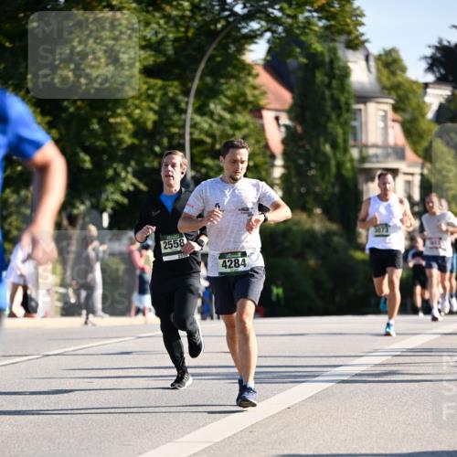 01.09.2024 - BARMER Alsterlauf Dr. Thomas Lammeyer http://msf.ph/oto/6893354 01.09.2024 09:27:18 Laufen 2558, 4284, 3073 meine-sportfotos.de