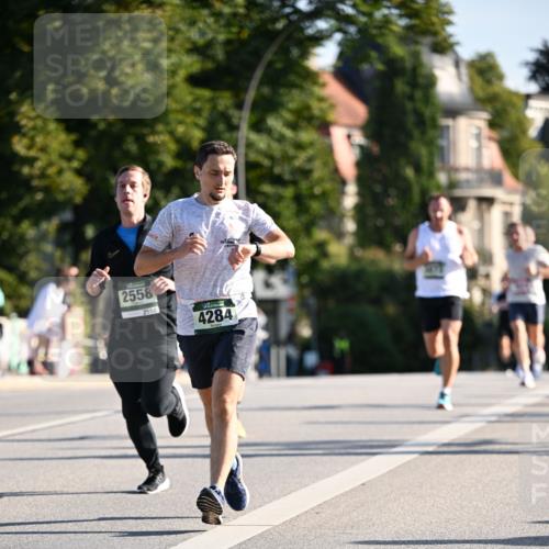 01.09.2024 - BARMER Alsterlauf Dr. Thomas Lammeyer http://msf.ph/oto/6893359 01.09.2024 09:27:19 Laufen 2558, 2558, 4284 meine-sportfotos.de