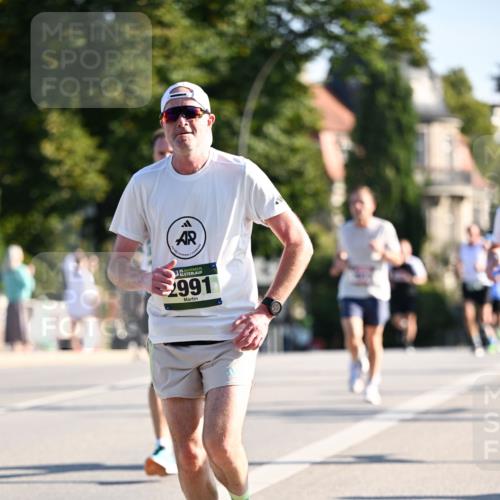 01.09.2024 - BARMER Alsterlauf Dr. Thomas Lammeyer http://msf.ph/oto/6893373 01.09.2024 09:27:22 Laufen 35, 2991 meine-sportfotos.de