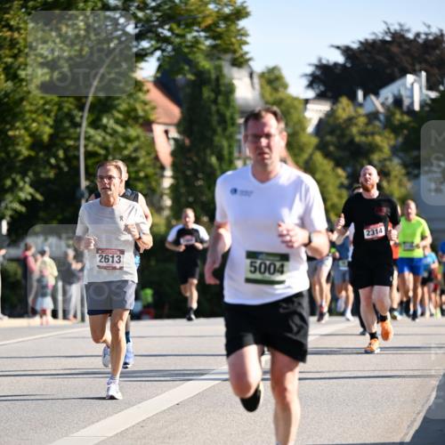01.09.2024 - BARMER Alsterlauf Dr. Thomas Lammeyer http://msf.ph/oto/6893378 01.09.2024 09:27:23 Laufen 2613, 5004, 2314 meine-sportfotos.de