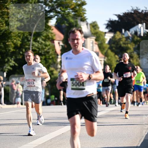 01.09.2024 - BARMER Alsterlauf Dr. Thomas Lammeyer http://msf.ph/oto/6893380 01.09.2024 09:27:23 Laufen 2613, 5004, 2314 meine-sportfotos.de