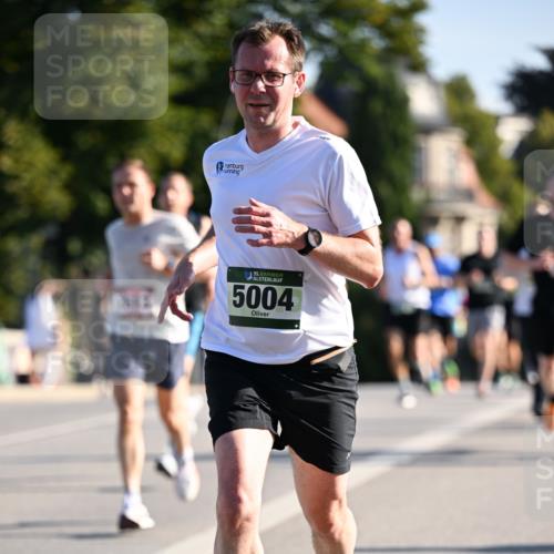 01.09.2024 - BARMER Alsterlauf Dr. Thomas Lammeyer http://msf.ph/oto/6893386 01.09.2024 09:27:24 Laufen 35, 5004 meine-sportfotos.de