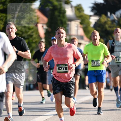 01.09.2024 - BARMER Alsterlauf Dr. Thomas Lammeyer http://msf.ph/oto/6893410 01.09.2024 09:27:28 Laufen 8278, 3165, 2411 meine-sportfotos.de