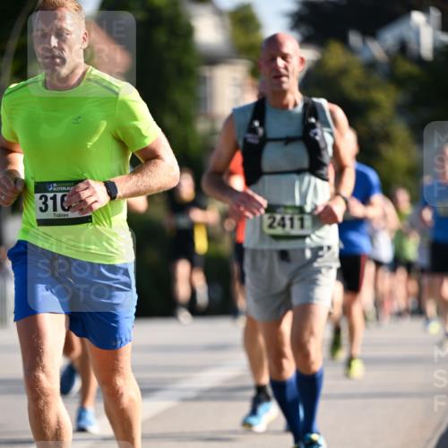 01.09.2024 - BARMER Alsterlauf Dr. Thomas Lammeyer http://msf.ph/oto/6893424 01.09.2024 09:27:31 Laufen 35, 310, 2411 meine-sportfotos.de