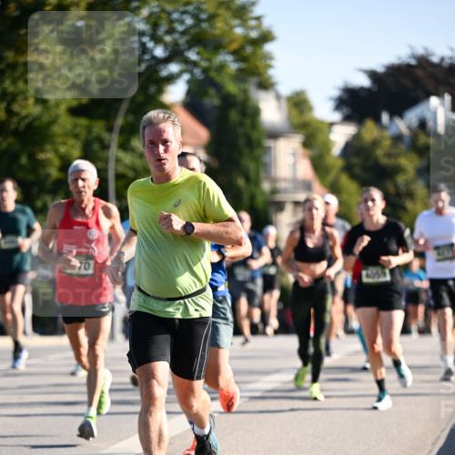 01.09.2024 - BARMER Alsterlauf Dr. Thomas Lammeyer http://msf.ph/oto/6893472 01.09.2024 09:27:39 Laufen  meine-sportfotos.de