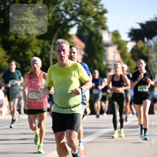01.09.2024 - BARMER Alsterlauf Dr. Thomas Lammeyer http://msf.ph/oto/6893473 01.09.2024 09:27:40 Laufen 5070 meine-sportfotos.de
