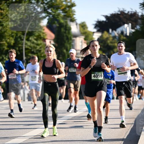 01.09.2024 - BARMER Alsterlauf Dr. Thomas Lammeyer http://msf.ph/oto/6893482 01.09.2024 09:27:41 Laufen 4790, 4507, 4371, 4059, 39, 42, 4273 meine-sportfotos.de
