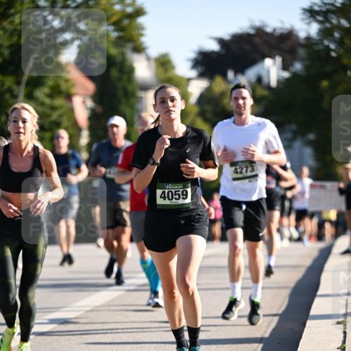 01.09.2024 - BARMER Alsterlauf Dr. Thomas Lammeyer http://msf.ph/oto/6893486 01.09.2024 09:27:42 Laufen 4059, 4273 meine-sportfotos.de