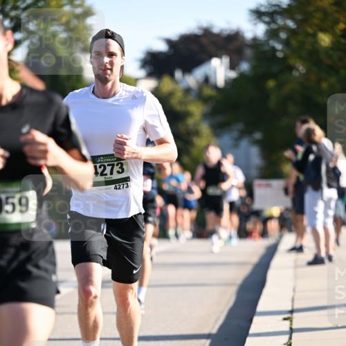01.09.2024 - BARMER Alsterlauf Dr. Thomas Lammeyer http://msf.ph/oto/6893494 01.09.2024 09:27:43 Laufen 059, 135, 1273, 4273 meine-sportfotos.de