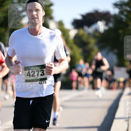 01.09.2024 - BARMER Alsterlauf Dr. Thomas Lammeyer http://msf.ph/oto/6893500 01.09.2024 09:27:44 Laufen 35, 4273, 4273 meine-sportfotos.de
