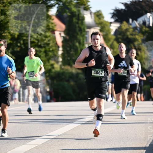 01.09.2024 - BARMER Alsterlauf Dr. Thomas Lammeyer http://msf.ph/oto/6893513 01.09.2024 09:27:47 Laufen 4067, 245 meine-sportfotos.de