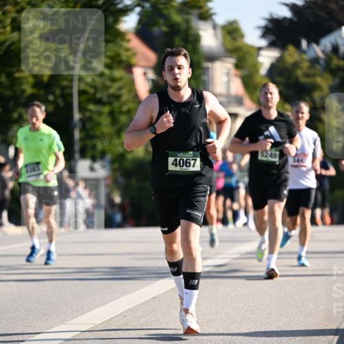 01.09.2024 - BARMER Alsterlauf Dr. Thomas Lammeyer http://msf.ph/oto/6893519 01.09.2024 09:27:48 Laufen 4067, 5245 meine-sportfotos.de