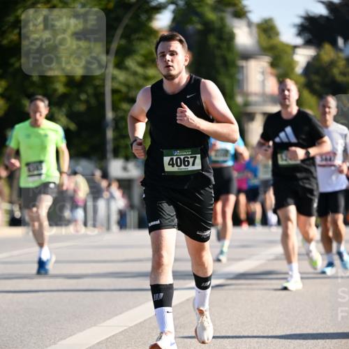 01.09.2024 - BARMER Alsterlauf Dr. Thomas Lammeyer http://msf.ph/oto/6893523 01.09.2024 09:27:48 Laufen 4067 meine-sportfotos.de