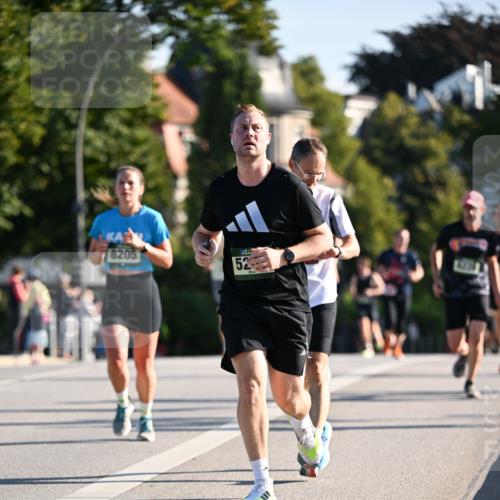 01.09.2024 - BARMER Alsterlauf Dr. Thomas Lammeyer http://msf.ph/oto/6893532 01.09.2024 09:27:50 Laufen 8205, 52 meine-sportfotos.de