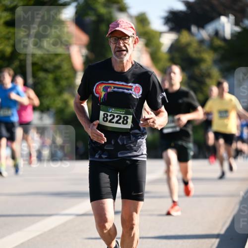 01.09.2024 - BARMER Alsterlauf Dr. Thomas Lammeyer http://msf.ph/oto/6893556 01.09.2024 09:27:53 Laufen 35, 8228 meine-sportfotos.de