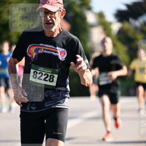 01.09.2024 - BARMER Alsterlauf Dr. Thomas Lammeyer http://msf.ph/oto/6893562 01.09.2024 09:27:54 Laufen 35, 8228, 910 meine-sportfotos.de