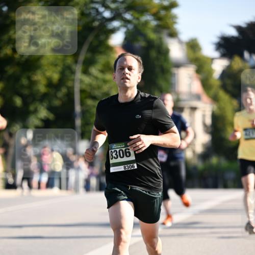 01.09.2024 - BARMER Alsterlauf Dr. Thomas Lammeyer http://msf.ph/oto/6893570 01.09.2024 09:27:55 Laufen 35, 8306, 8306 meine-sportfotos.de