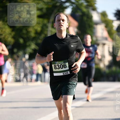 01.09.2024 - BARMER Alsterlauf Dr. Thomas Lammeyer http://msf.ph/oto/6893572 01.09.2024 09:27:55 Laufen 35, 8306, 8306 meine-sportfotos.de