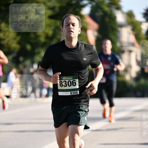01.09.2024 - BARMER Alsterlauf Dr. Thomas Lammeyer http://msf.ph/oto/6893573 01.09.2024 09:27:56 Laufen 35, 8306, 8306 meine-sportfotos.de
