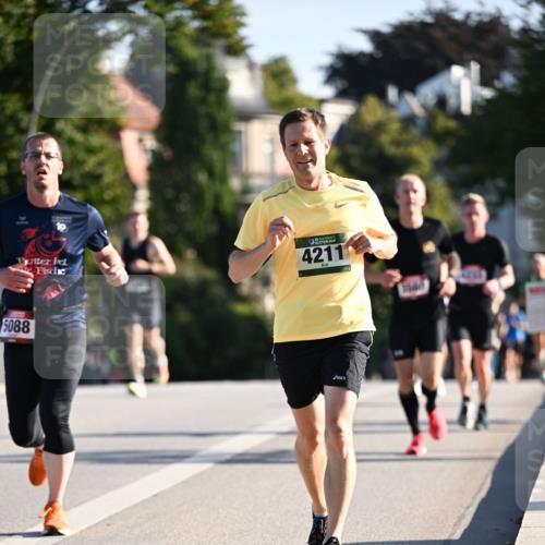 01.09.2024 - BARMER Alsterlauf Dr. Thomas Lammeyer http://msf.ph/oto/6893579 01.09.2024 09:27:57 Laufen 4211, 5088 meine-sportfotos.de