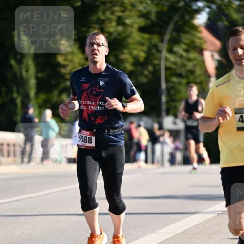 01.09.2024 - BARMER Alsterlauf Dr. Thomas Lammeyer http://msf.ph/oto/6893585 01.09.2024 09:27:58 Laufen 5088, 4 meine-sportfotos.de