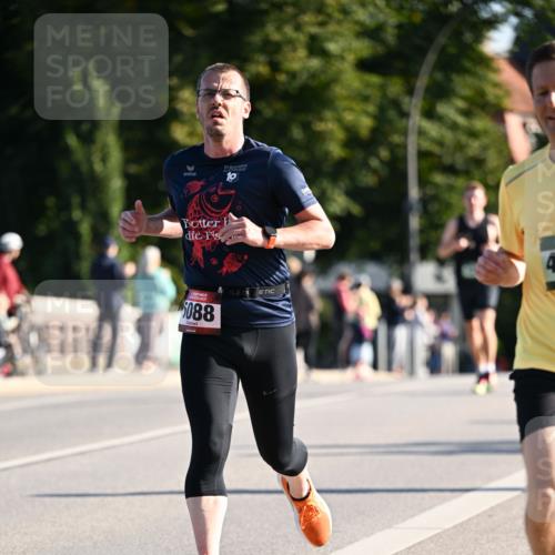 01.09.2024 - BARMER Alsterlauf Dr. Thomas Lammeyer http://msf.ph/oto/6893586 01.09.2024 09:27:58 Laufen 10, 5088, 4 meine-sportfotos.de